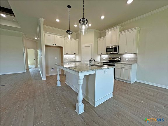 7th image of this home