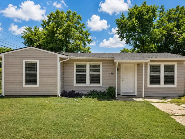 1318 Raines St, Arlington, TX 76010