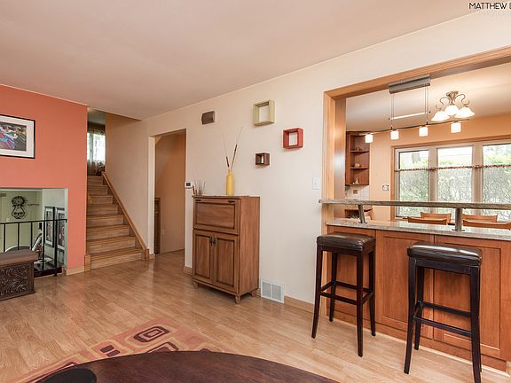 5th image of 10607 S 80th Ct