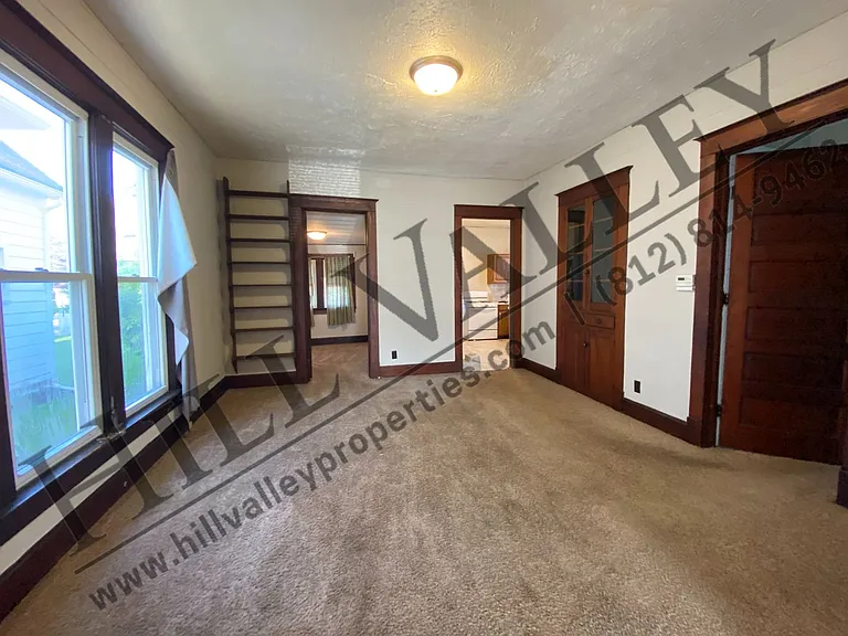 229 S 17th St — Photo 4