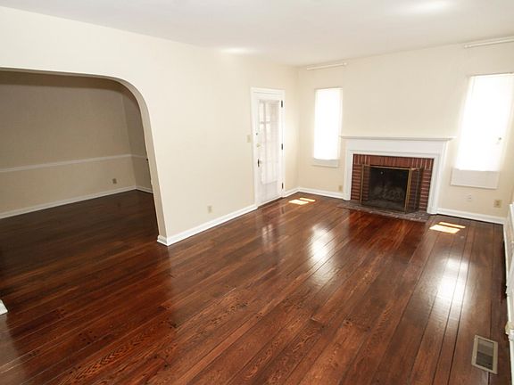 4th image of 954 Ellison Ave APT 4