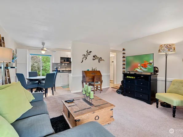 5029 84th Street SW #112, Mukilteo, WA 98275