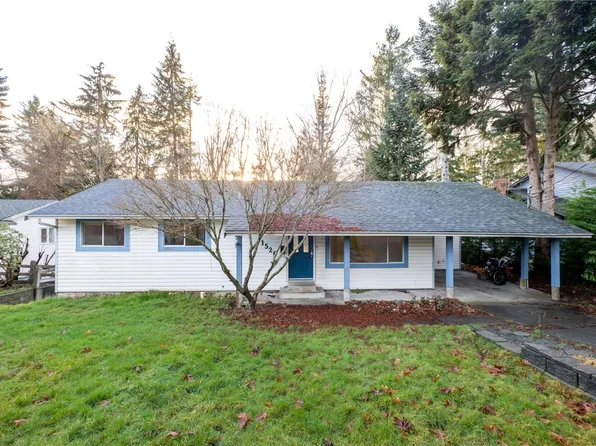 1526 Stag Rd, Campbell River, BC V9W 6E4