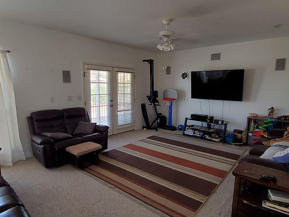 3rd image of 4721 Excalibur Dr