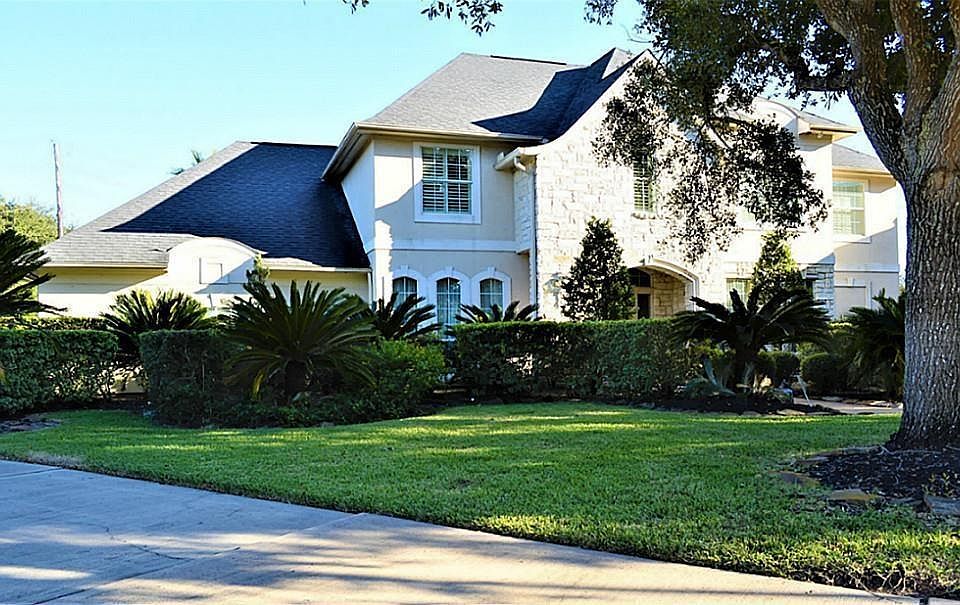 1st image of 22503 Wolfs Meadow Ln