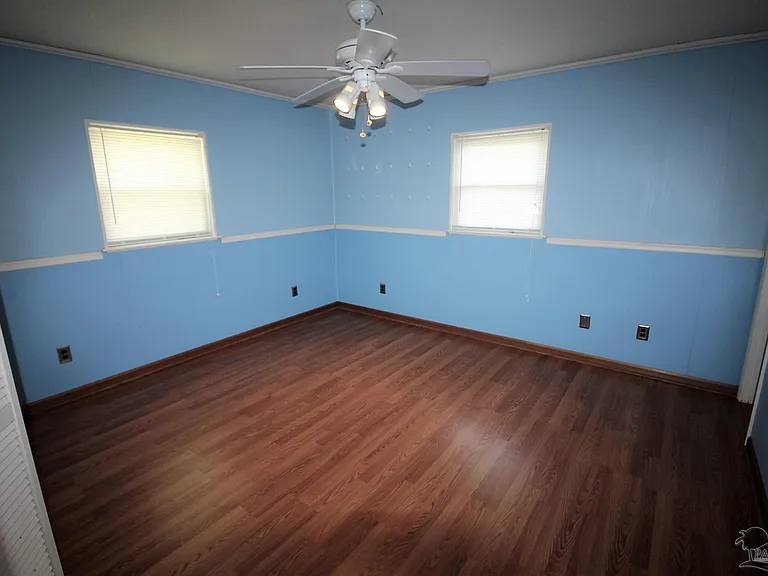 7028 Nathan Rd — Photo 96