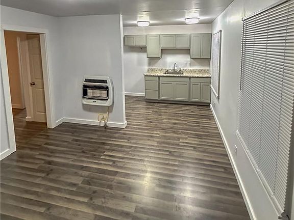 2nd image of 403 N Broadway St