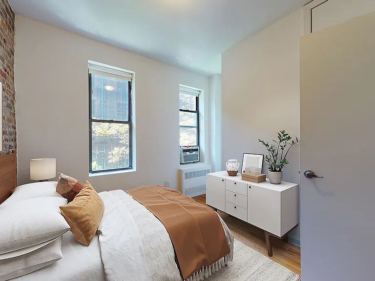 417 E 65th St #17 — Photo 2