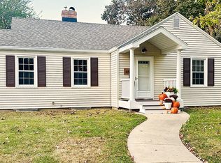 1150 W Harrison St, Freeport, IL 61032