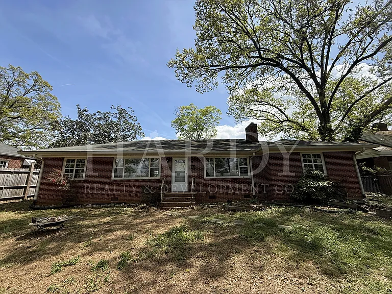 114 Lookout Cir SW — Photo 1