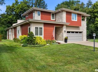 303 Turtle Creek Trl, Morton, IL