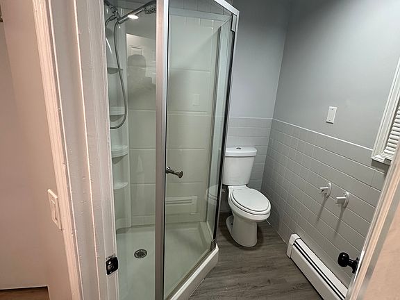 4th image of 47 Bloomingdale Ave #1R