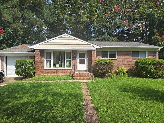 2nd image of 3742 N Ingleside Dr