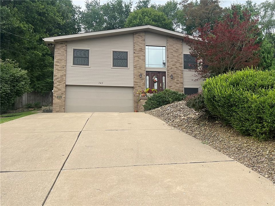 1st image of 143 Edgewater Dr