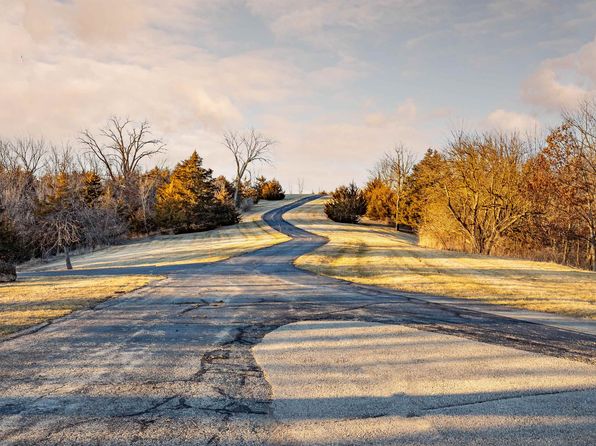19 Cedar Rim Trl, Galena, IL 61036