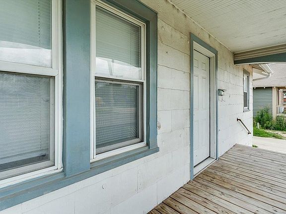 4th image of 2043 S Broadway Ave #2045-2047-2049