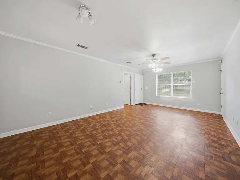 4800 Leah Ln — Photo 10