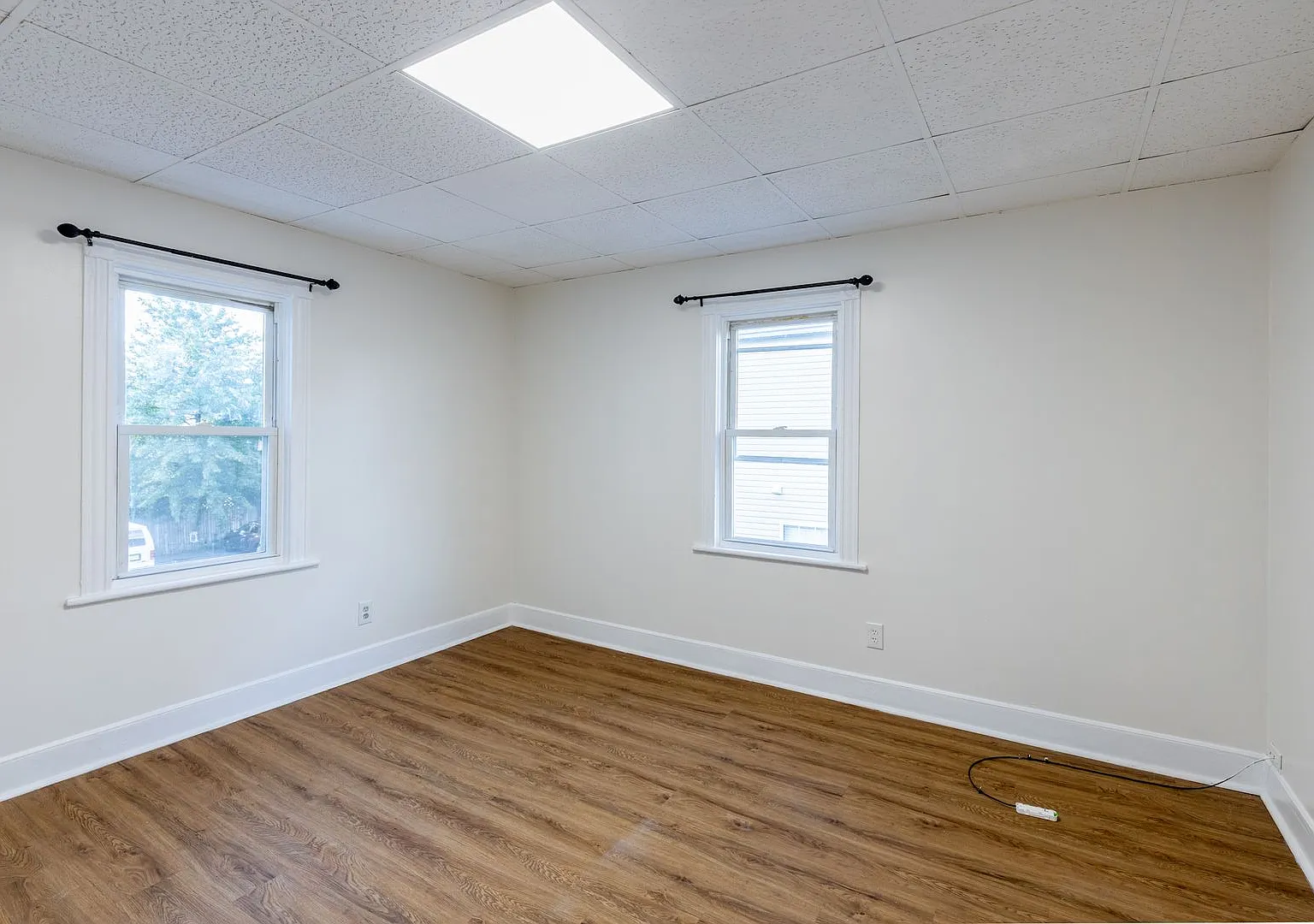 348 Front St — Photo 4