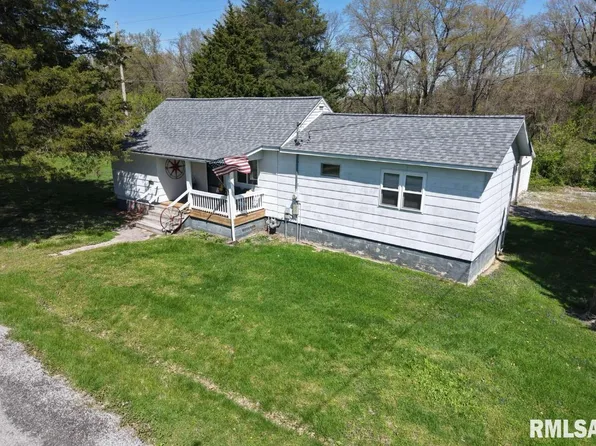 602 Illinois Ave, Christopher, IL 62822