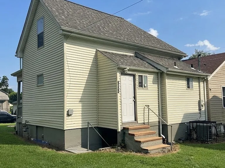 6533 Corbitt Ave — Photo 2
