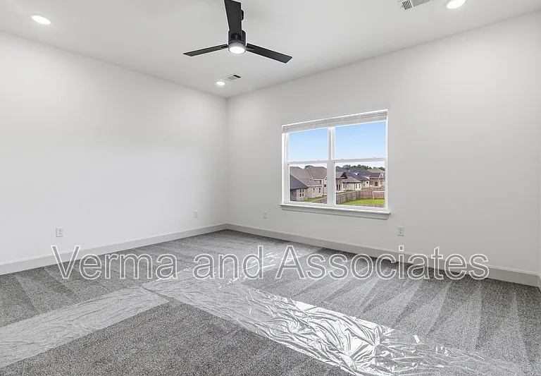 920 Trestle Ln — Photo 10