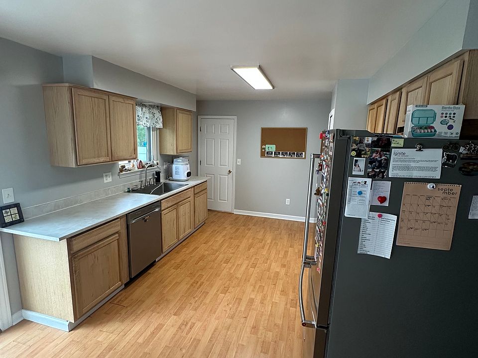823 E Unadilla St, photo 16