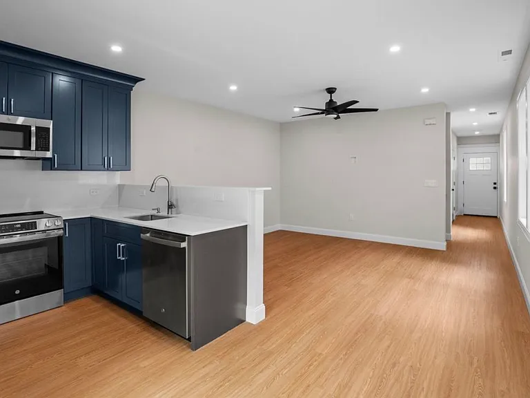 30 Manila Ave #1A — Photo 14