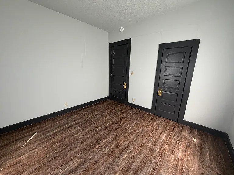 4 Tilman Ave — Photo 11