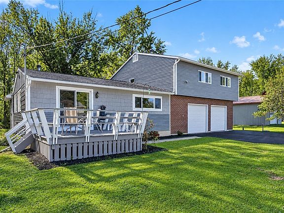 2nd image of 212 Andrews Shore Rd