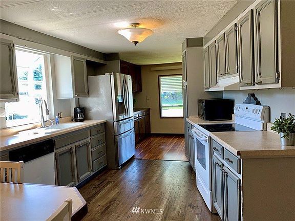 5th image of 1404 Alonda Ln NE