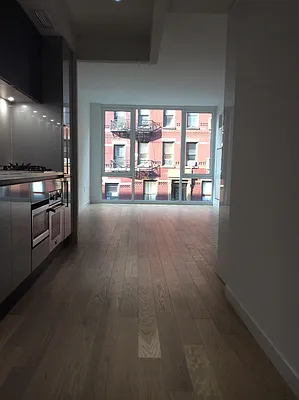 Rented by R New York | media 32