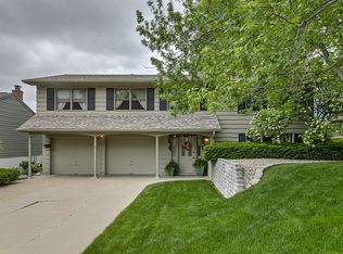 2211 Lloyd St, Bellevue, NE 68005