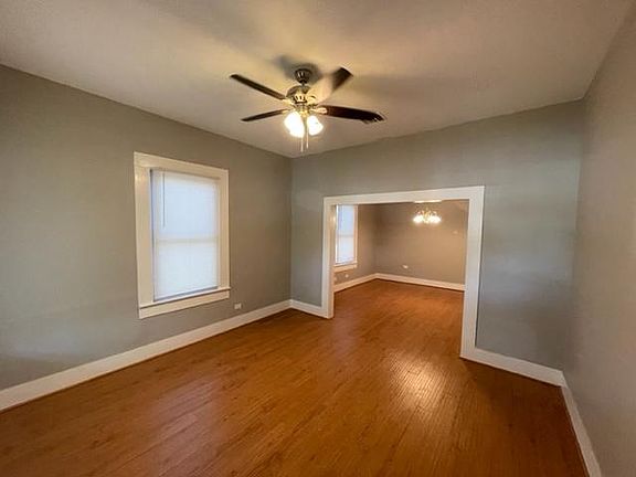 3rd image of 167 Iroquois St
