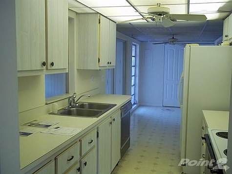5th image of 7806 NW 75th Ave