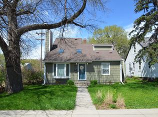409 15th Ave N, Fargo, ND 58102