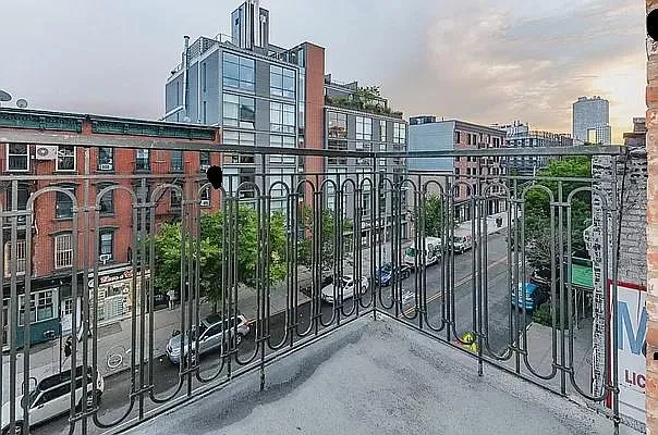 Rented by Nooklyn NYC LLC | media 85