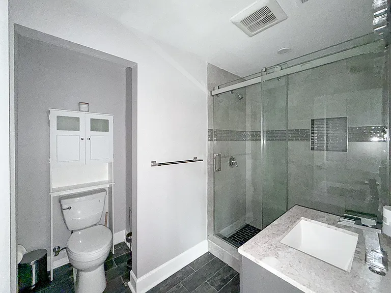 468 Salem St #2 — Photo 8