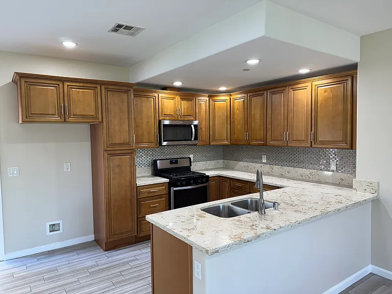 14970 Arrow Blvd #3 — Photo 1