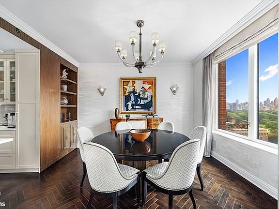 2nd image of 15 W 63rd St APT 20B