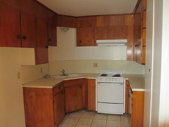4th image of 160 E Placer St APT 6