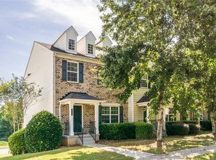 718 Breeze Ln, Woodstock, GA 30188