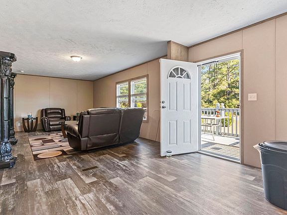 4th image of 5467 Highway 66