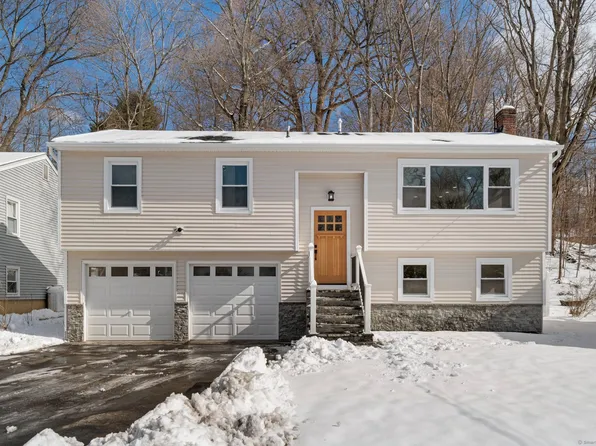 10 Erin Court, Norwalk, CT 06854