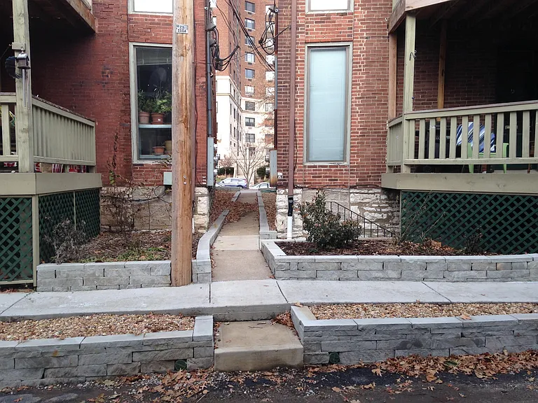 4390 McPherson Ave — Photo 46