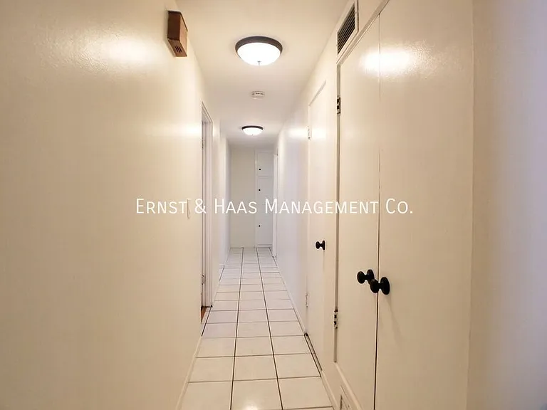 3310 E Curry St — Photo 18