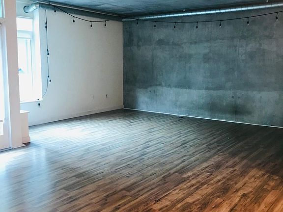 5th image of 1080 Park Blvd Unit 418