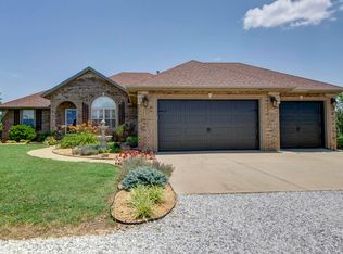 162 Grand Mesa Dr, Ozark, MO 65721