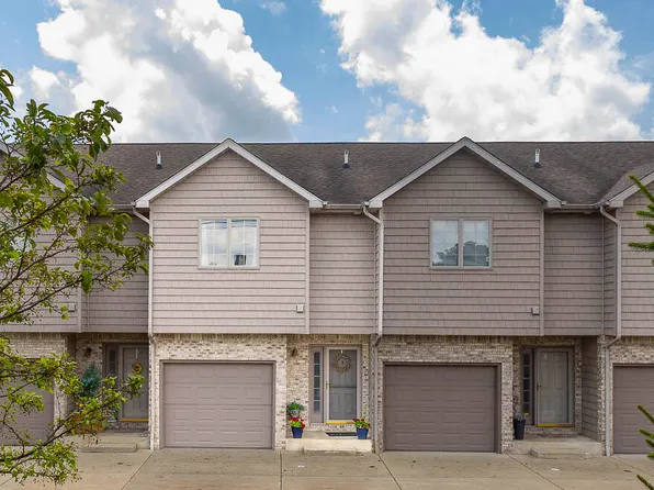 20 Northshore Dr, La Porte, IN 46350