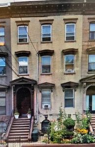 281 York St, Jersey City, NJ, 07302