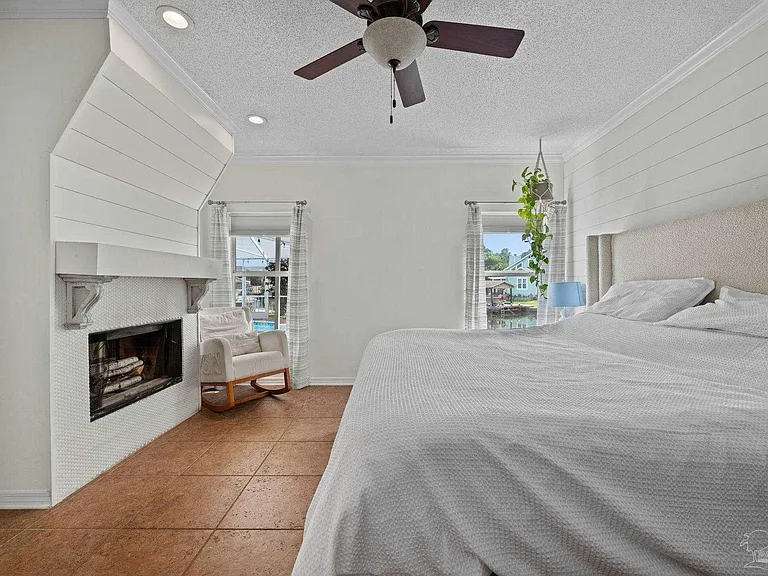 1672 Kauai Ct — Photo 25